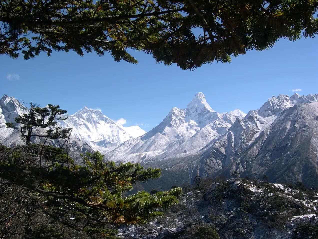 Everest Chola Pass